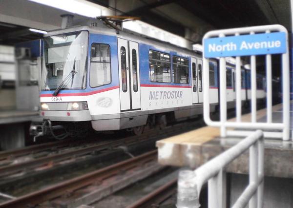 Five people you will hate upon riding the MRT