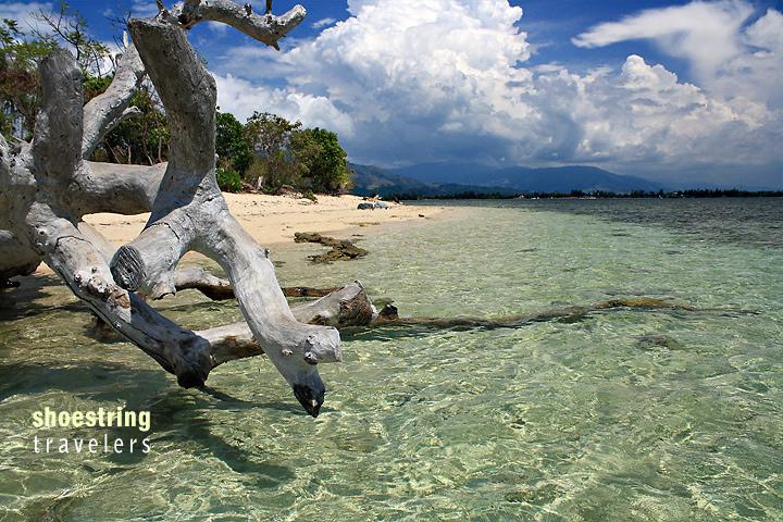 Potipot Island: Die kleine weiße Insel Zambales