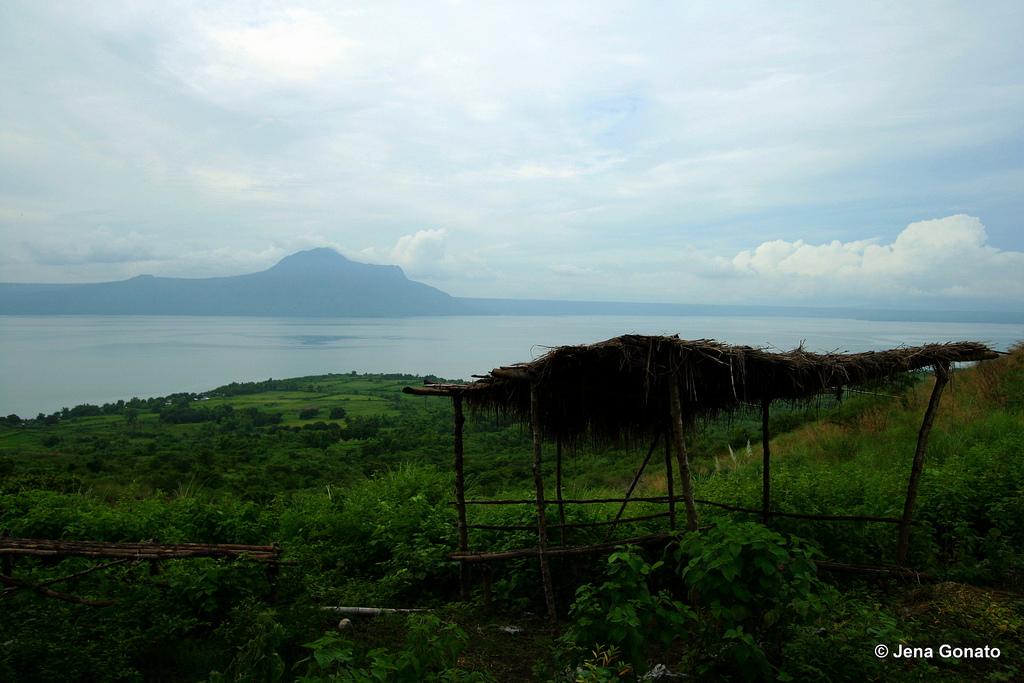 Go Hiking at Mount Maculot – Batangas: Peak of the curly-haired Goddess