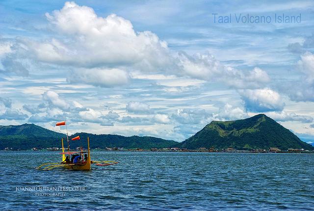 taal volcano tourist spot description