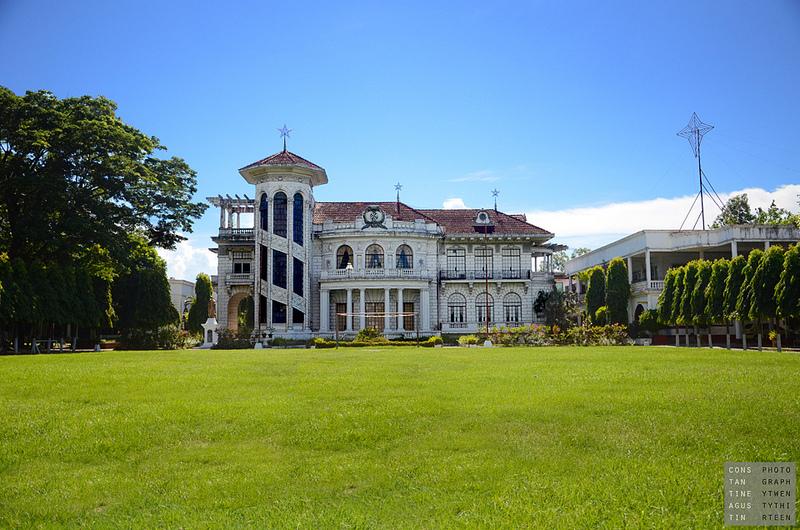 Villa Lizares and the Angelicum School Iloilo